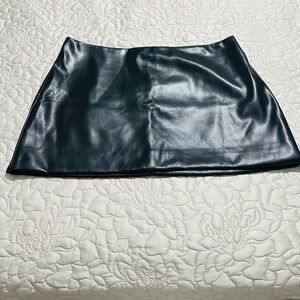 Forever 21 Black Mini Pencil Skirt